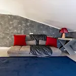 Da Rosi Srl Centro Garibaldi Mansarda Wifi E Acd