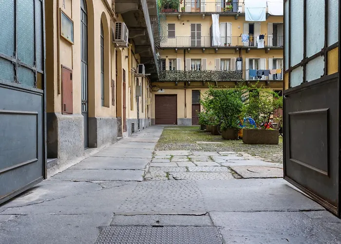 Centro-via Garibaldi Elegante Mansarda Con A/c